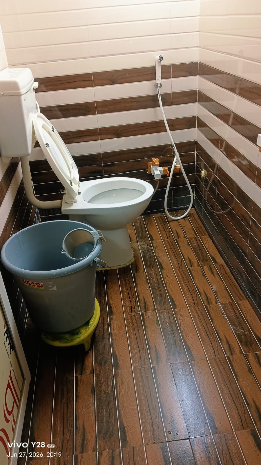 Mahadev Luxury Guest House - Tap to explore photos