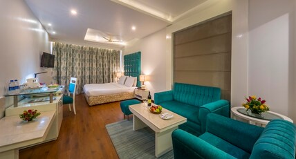 Hotel Hindustan International Bhubaneswar (HHI) Room Type - Club Royal Room (With Bathtub)