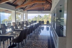 Namami Chail Resort