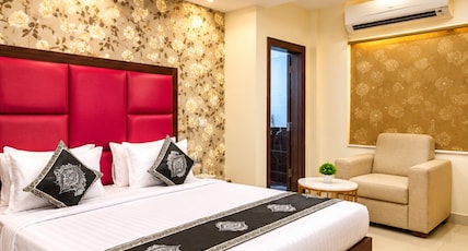 HOTEL OAK BY MEGA GROUPS Room Type - Deluxe Room HOTEL OAK BY MEGA GROUPS Room Type - Deluxe Room