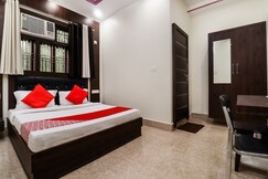 Hotel O Chandra