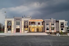HOTEL SHRI KAILASH MANASAROVAR