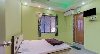 Sadia Guest House Room Type - Standard Non AC Room