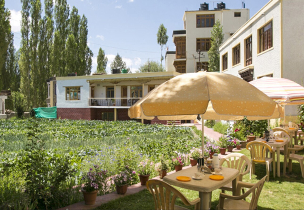 Siala Guest House - Tap to explore photos