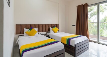 Itsy Hotels Revmantra Room Type - Deluxe Room with Balcony