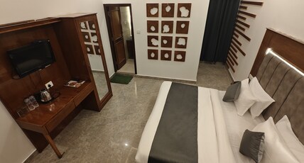 Corbett Milestone Resort Room Type - Deluxe Room