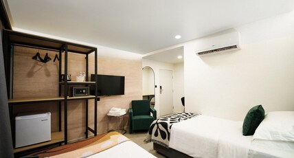 Palma Hotel Bangkok Room Type - Deluxe Double or Twin Room Palma Hotel Bangkok Room Type - Deluxe Double or Twin Room