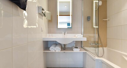 Novotel La Rochelle Centre Room Type - Standard Room with 1 double bed and 1 twin sofa bed