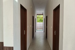 Galaxy Hotel, Jobner