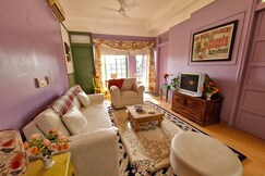 Monica's Golf Studio