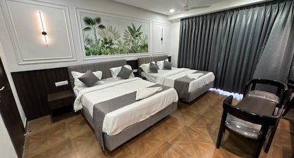 HOTEL SNR AURORA Room Type - Deluxe Twin Bed with balcony HOTEL SNR AURORA Room Type - Deluxe Twin Bed with balcony