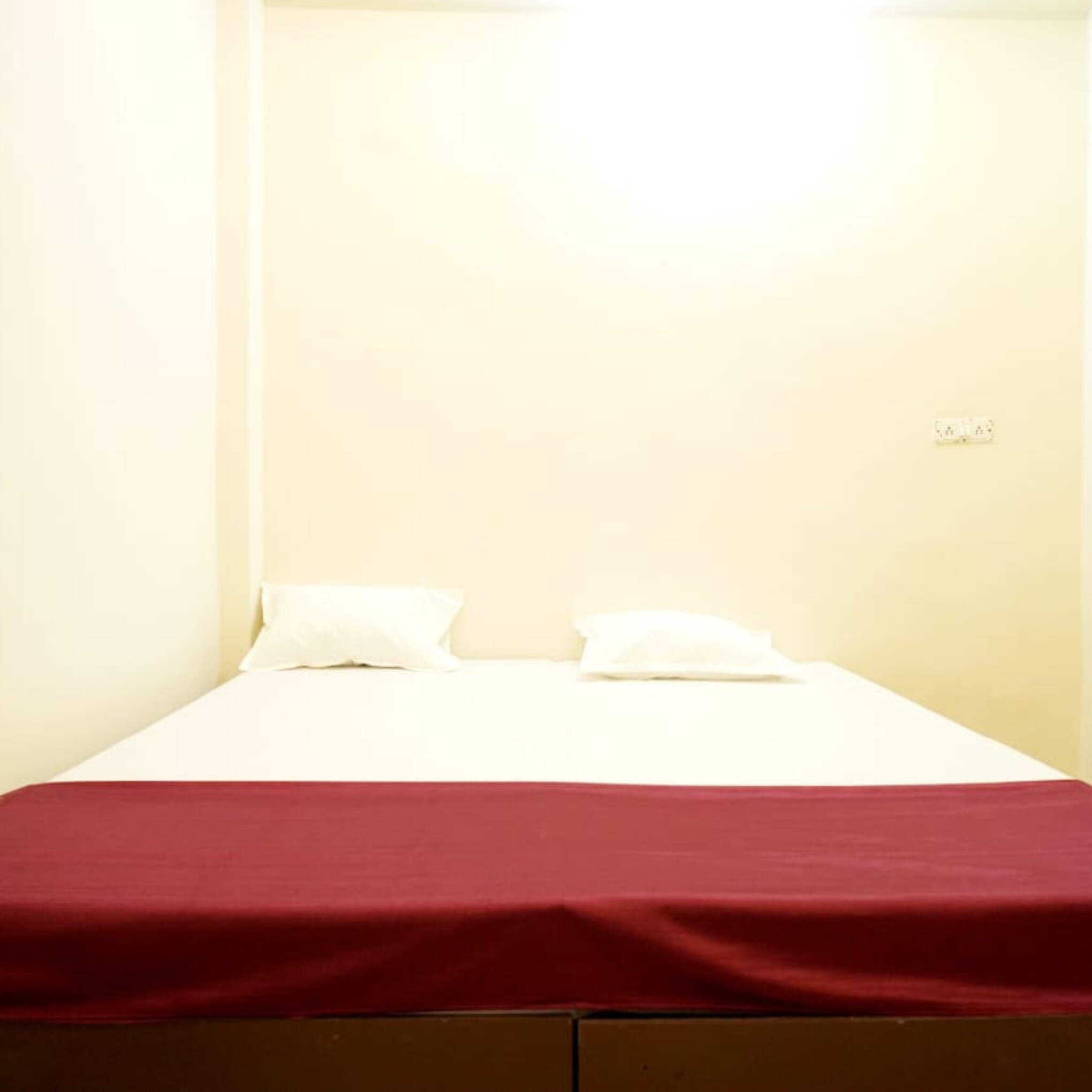 Gulab Hotel Assi Ghat Varanasi - Tap to explore photos