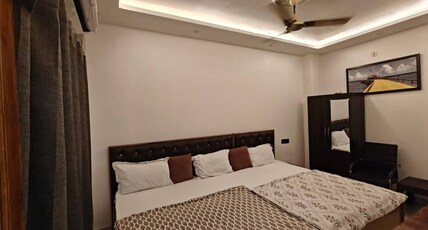 Ayodhya Comfortable Stay Near Ram Mandir Room Type - Happy Family Room 