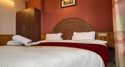 Cafe Saffron & Cottages Manali Room Type - The Terrace Room
