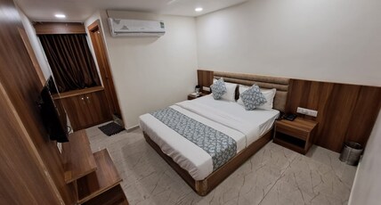 Hotel Maan Villa By G L Group Room Type - Deluxe A.C Room Hotel Maan Villa By G L Group Room Type - Deluxe A.C Room