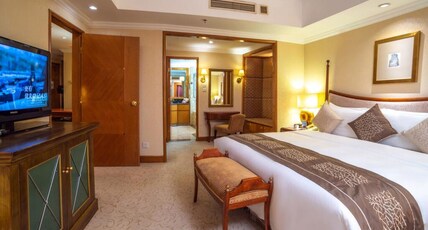 Holiday Inn Express & Suites CLEVELAND-RICHFIELD Room Type - STANDARD