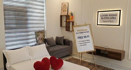 Vrindavan house Room Type - Luxury AC Room