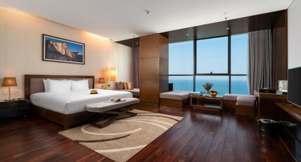 Grand Tourane Hotel Da Nang Room Type - PREMIER DELUXE OCEAN VIEW