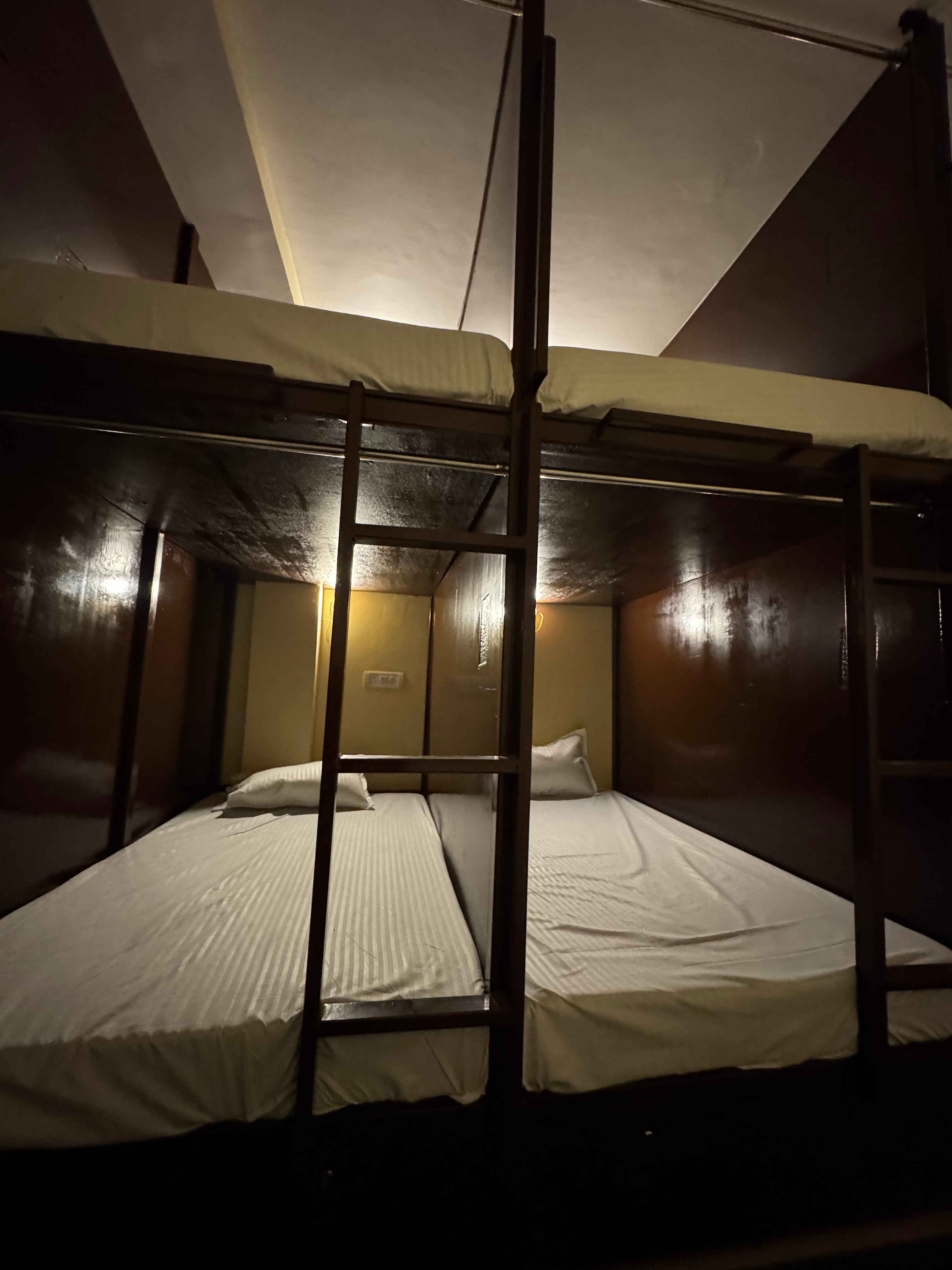 SURAJ GUEST HOUSE Varanasi - Tap to explore photos