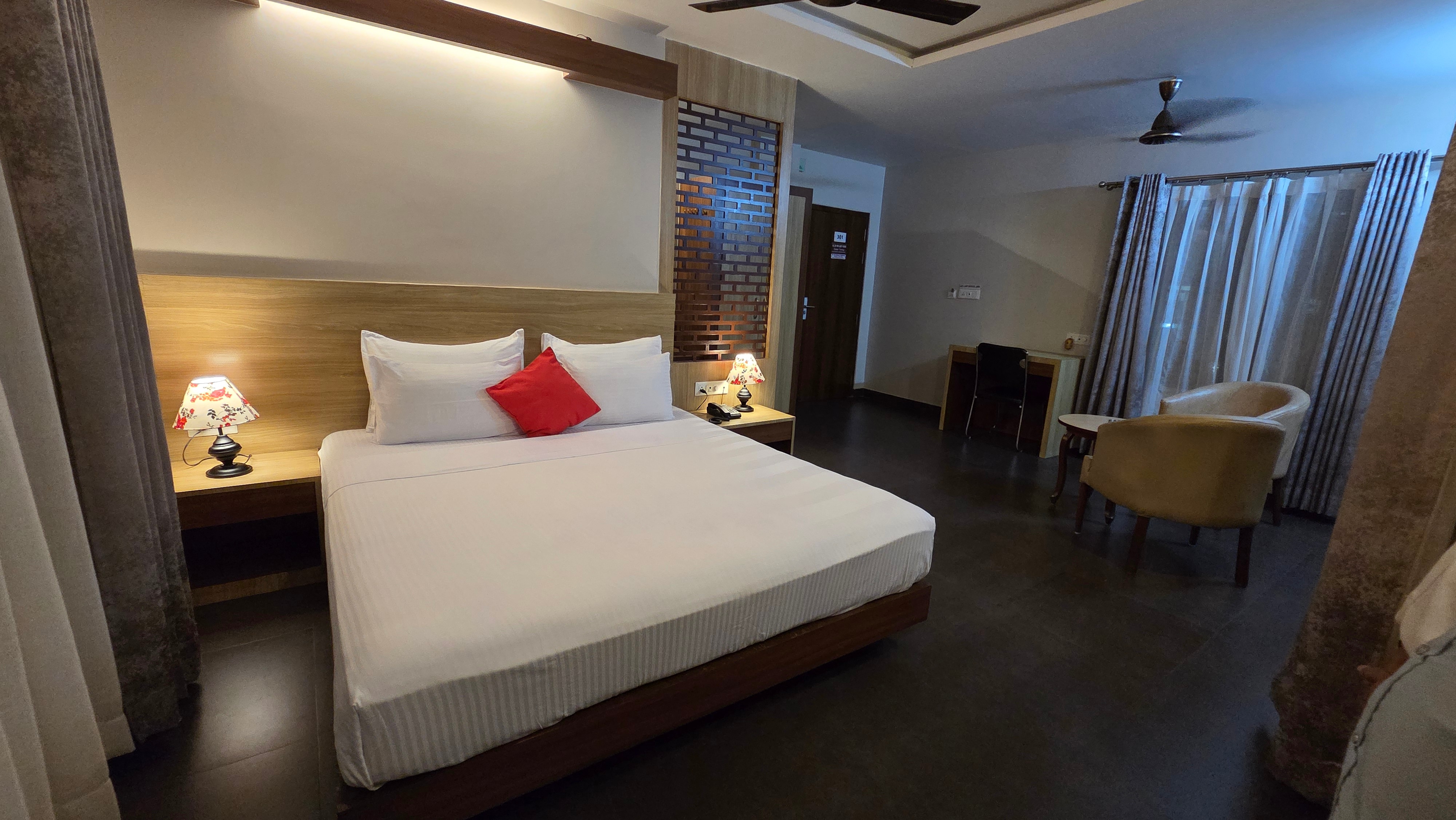 Hotel Gulmohar Grand - Tap to explore photos