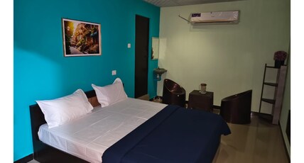 STAR INN LODGE Room Type - Deluxe room