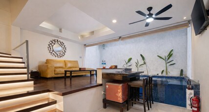 18 Suite Villa Kuta Room Type - Premier Loft Pool Villa