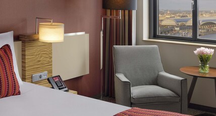 Movenpick Hotel Amsterdam City Centre Room Type - Executive King