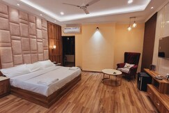 Hotel Rocksea Mall Road