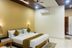 The Deerfield Cottage