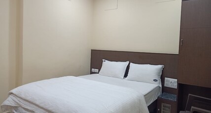Hotel Srihari Grand Room Type - Double bed ac Room