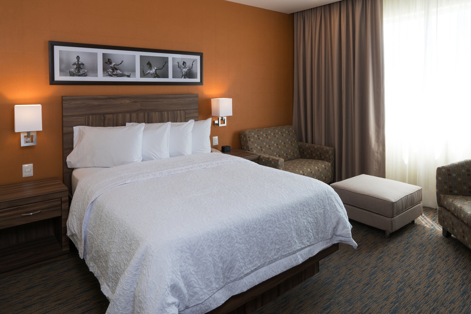 Hampton Inn by Hilton Irapuato - Tap to explore photos