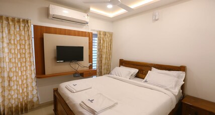 SR CASTLE SERVICE APARTMENT Room Type - Semi Deluxe Room