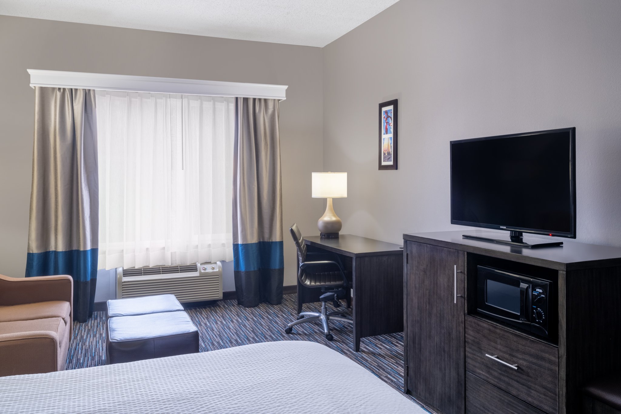 Garner Hotel OKLAHOMA CITY - QUAIL SPRINGS - Tap to explore photos