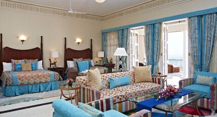 Ramgarh Lodge, Jaipur Room Type - SeleQtions Historical Suite with Bathtub and Sitout