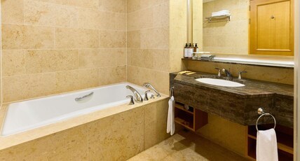 Mercure Ambassador Jeju Room Type - Deluxe Room