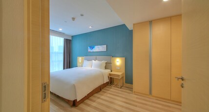 Holiday Inn Express Luoyang Yichuan Room Type - 1 King Suite
