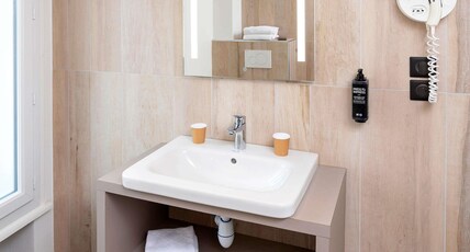 ibis Styles Macon Centre Room Type - Standard Room with two single beds ibis Styles Macon Centre Room Type - Standard Room with two single beds