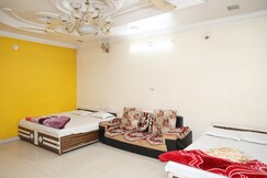 MADHAV LUXERY HOME STAY