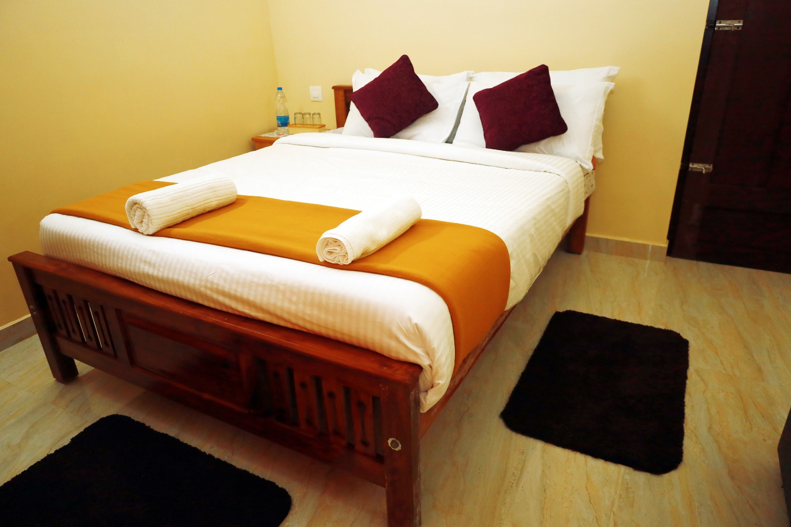 Hill View Homestay - Tap to explore photos
