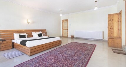 Hotel Czara Resort Room Type - Premium Room with Balcony - Centrally Heated