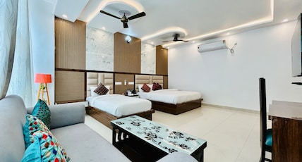 Hotel Tathagat Room Type - Luxury Room with Bathtub Hotel Tathagat Room Type - Luxury Room with Bathtub