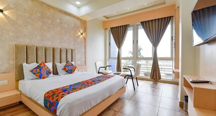 FabHotel Symphony Grand - Inside Barcelona Complex Room Type - Premium Room
