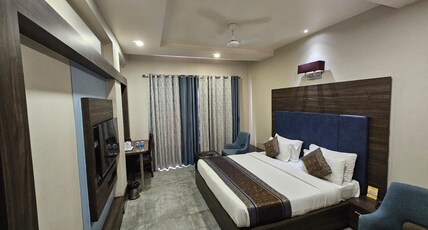 Hotel Abhinav International Room Type - Deluxe Room