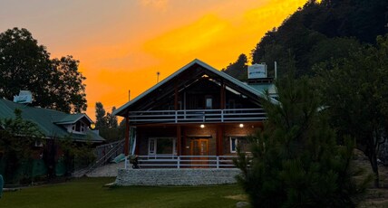 Sultan Riverfront Escape Spacious 3BR Cottage Room Type - Sultan Riverfront Escape Spacious 3BR Cottage