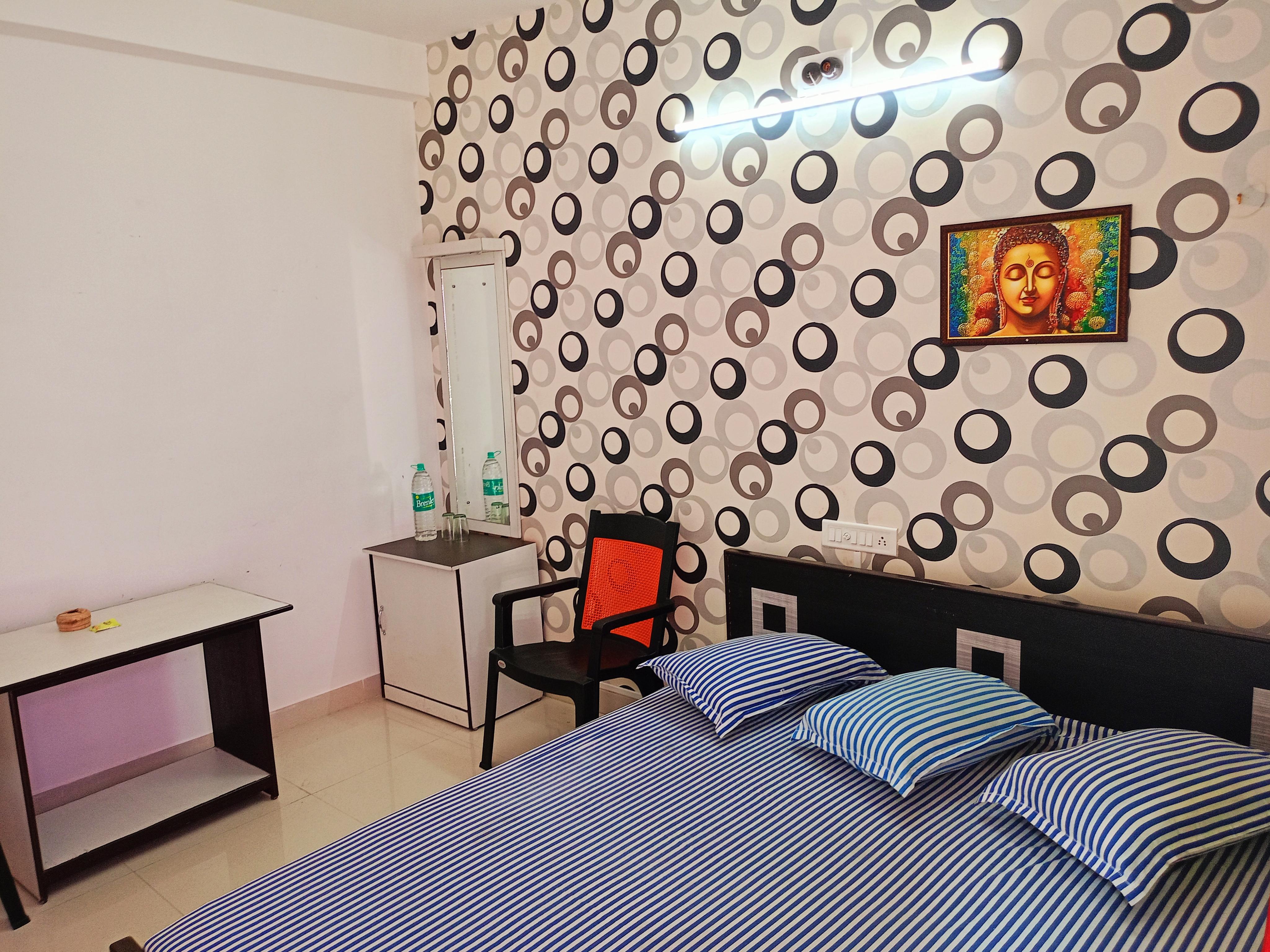 Hotel Nandan - Tap to explore photos