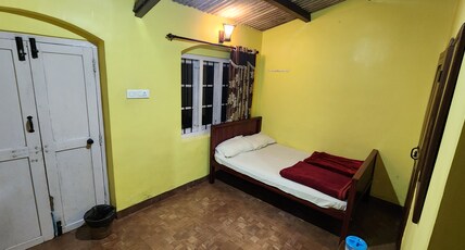 Check Inn Today Room Type - Daisy Economy