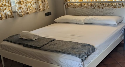 Medini Ecostay Room Type - Medini Ecostay - Riverfront Cottage #2