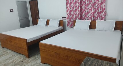 south indian food and lodge Room Type - Deluxe Room south indian food and lodge Room Type - Deluxe Room