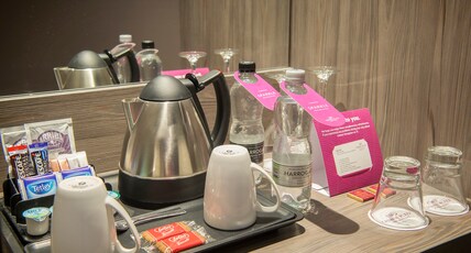 Crowne Plaza ROYAL VICTORIA SHEFFIELD Room Type - 1 Bedroom Suite Freestanding Bath