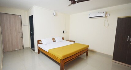 Om Shanti Beach Resort Room Type - AC Room